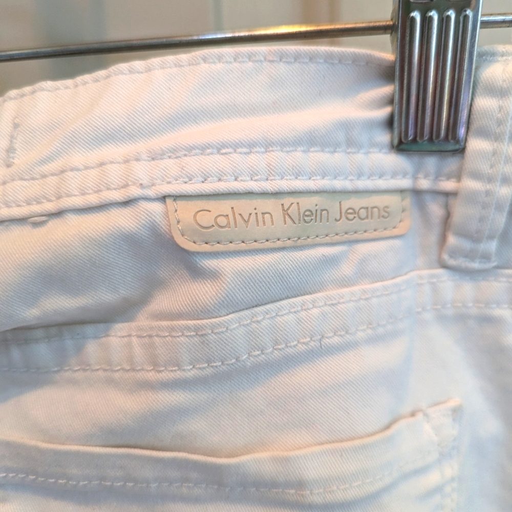 White Calvin Klein Capris